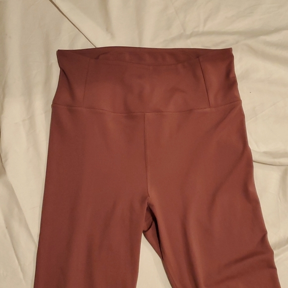 Girlfriend Collective FLOAT Fig High Rise Legging Size Large - Picture 2 of 4